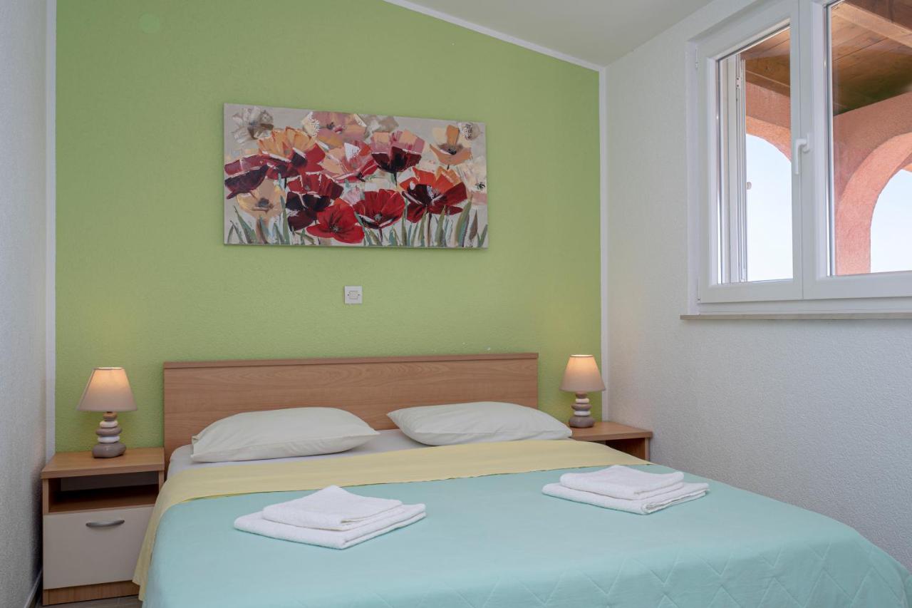 Seaview & Balcony Apartment Petra Jadrija Dış mekan fotoğraf