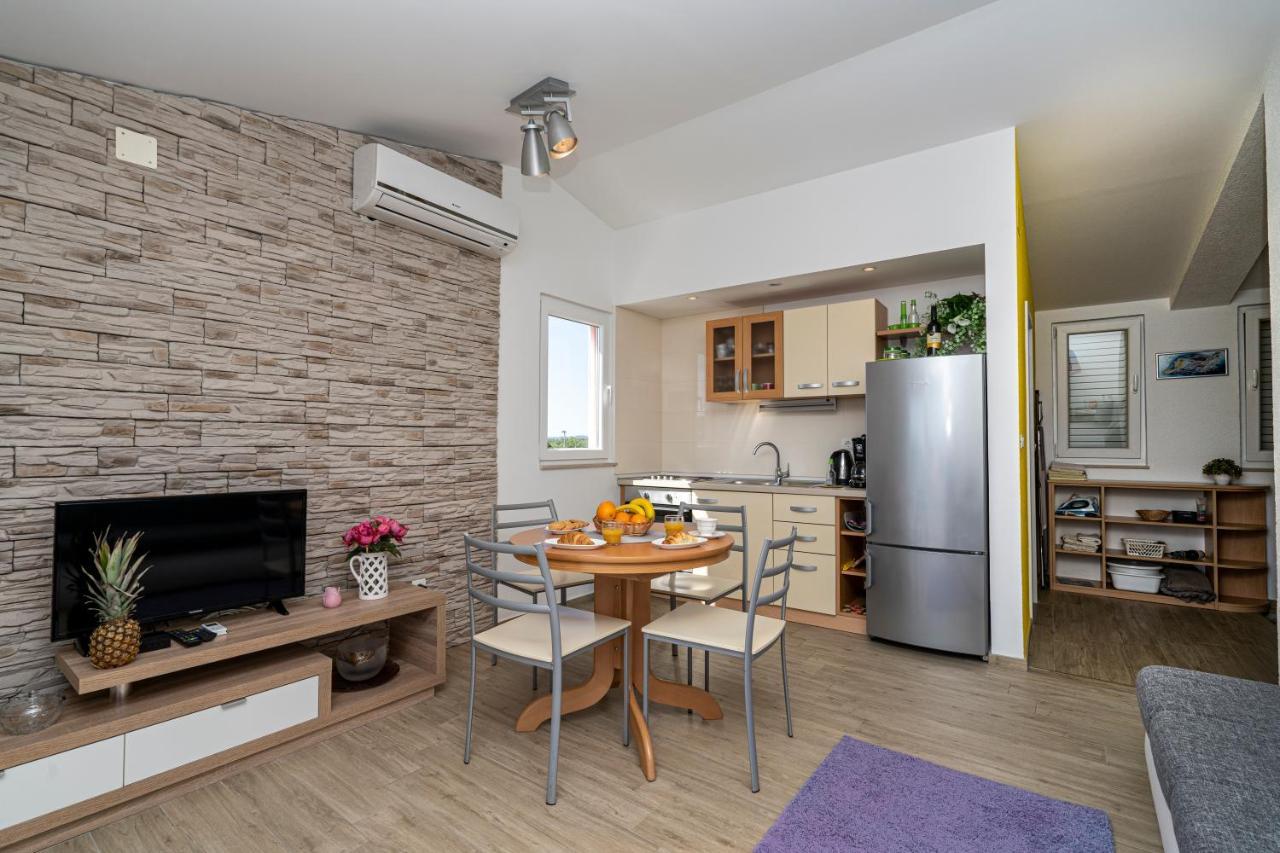Seaview & Balcony Apartment Petra Jadrija Dış mekan fotoğraf